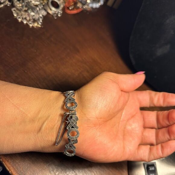 Vintage 925 Sterling Silver Handmade XOXO Bracelet X's and O's Marcasite Design - Picture 3 of 6